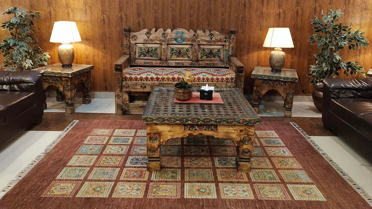 Traditional Living Room Design